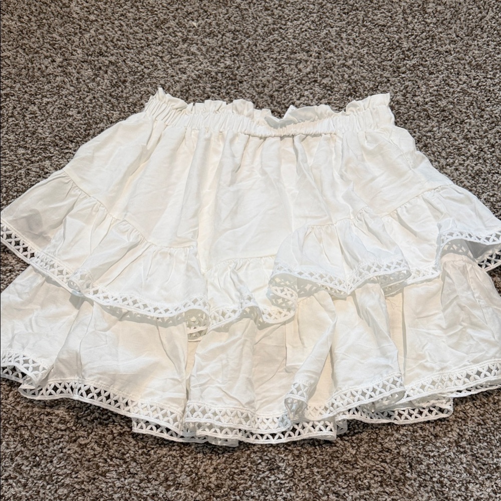 🌿 SHEIN White Layered A-Line Skirt